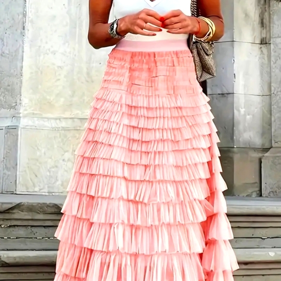 Dresses & Skirts - Layered Hem Skirt